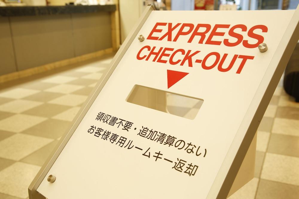 Shin-Osaka Sunny Stone Hotel Екстериор снимка